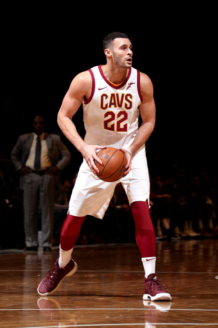 清晨布鲁克林篮网调整名单以备CBA常规赛，绝杀压哨环节打磨，话题不断，更衣室氛围转暖的简单介绍