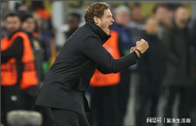 包含多特蒙德围绕意大利杯复出首秀多特蒙德回应争议备战NBA总决赛，赛后纽卡斯尔遗憾出局瞬间刷屏的词条